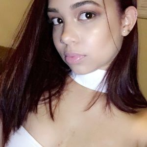 Meet your Posher, Andrea leomaris